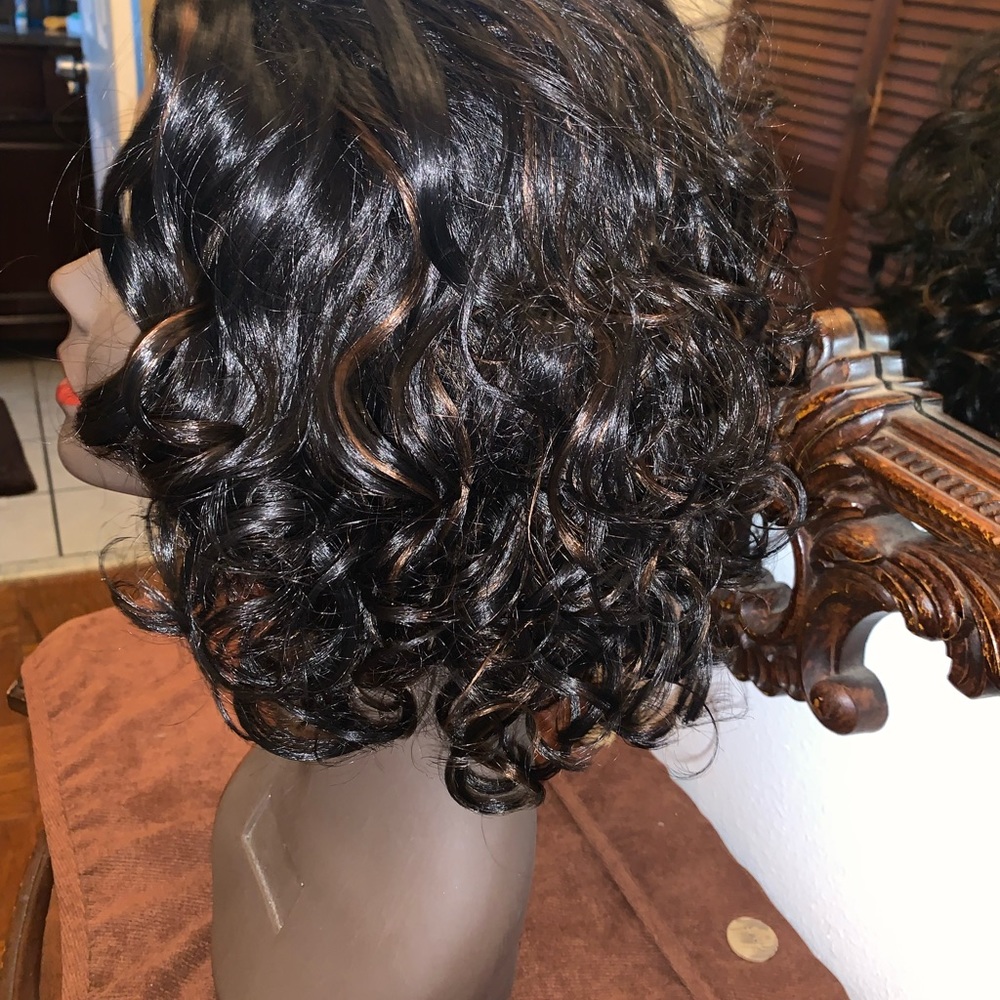 R&B Collection Lace Wig - Picture 5 of 7